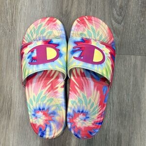 Women’s Champion slides